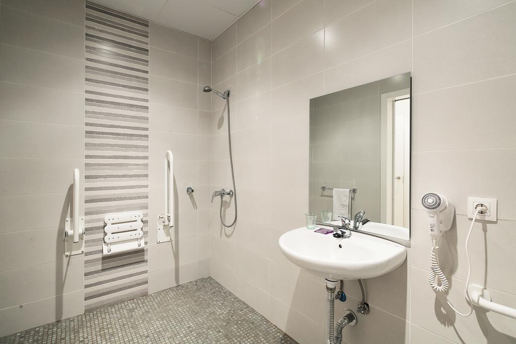 Hostal Balkonis Barcelona Zimmer foto
